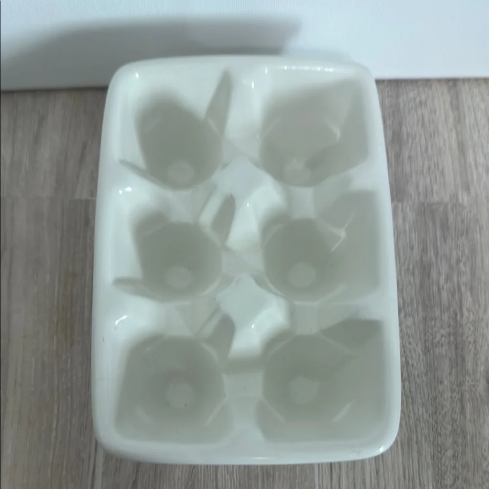 Williams Sonoma Cream Egg Holder